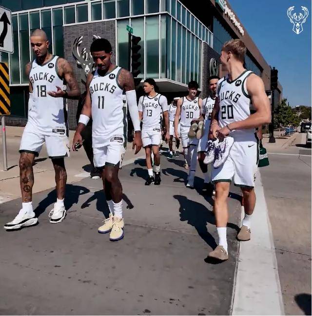 雄鹿鏖战勇士，哈里斯绝境逆转