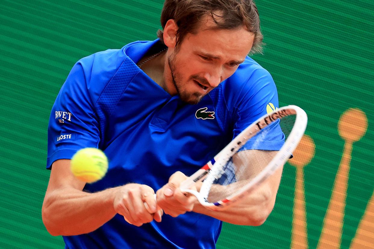 西班牙网球队绝杀法国网球队,梅德韦杰夫打破历史纪录 西班牙网球队绝杀法国网球队,梅德韦杰夫打破历史纪录