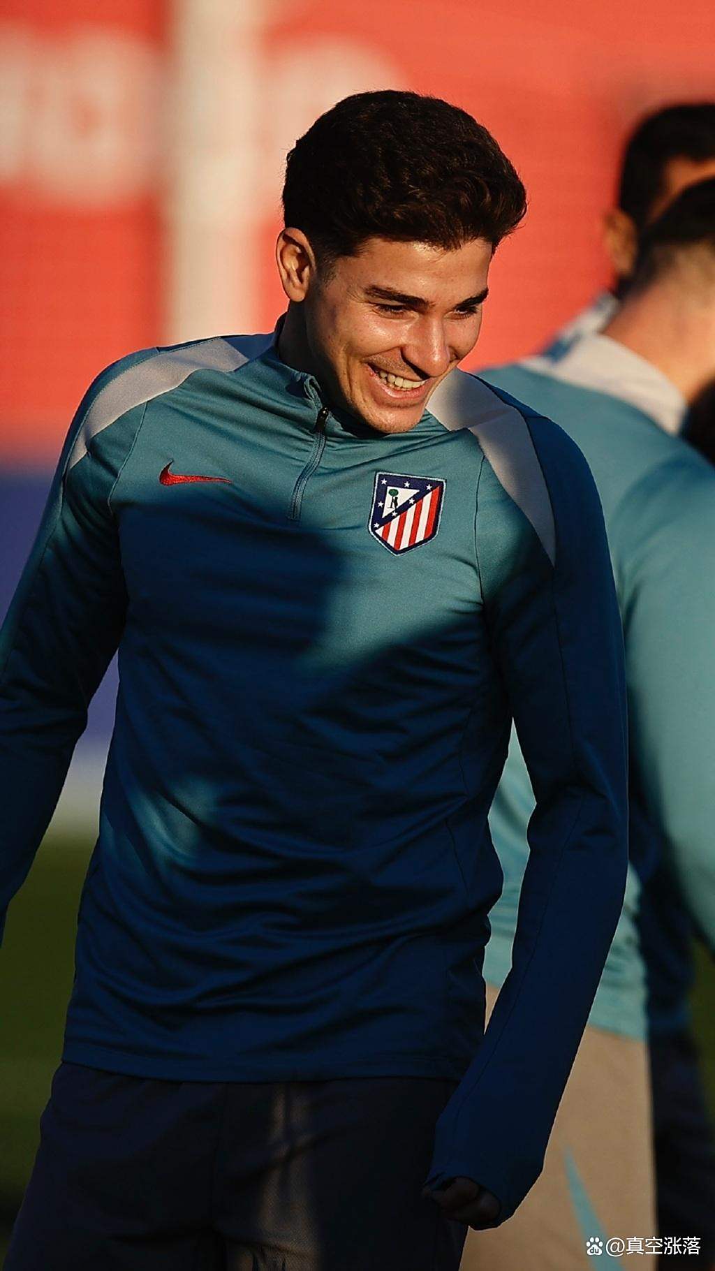 墨西哥险胜瑞典，阿尔瓦雷斯完成帽子戏法