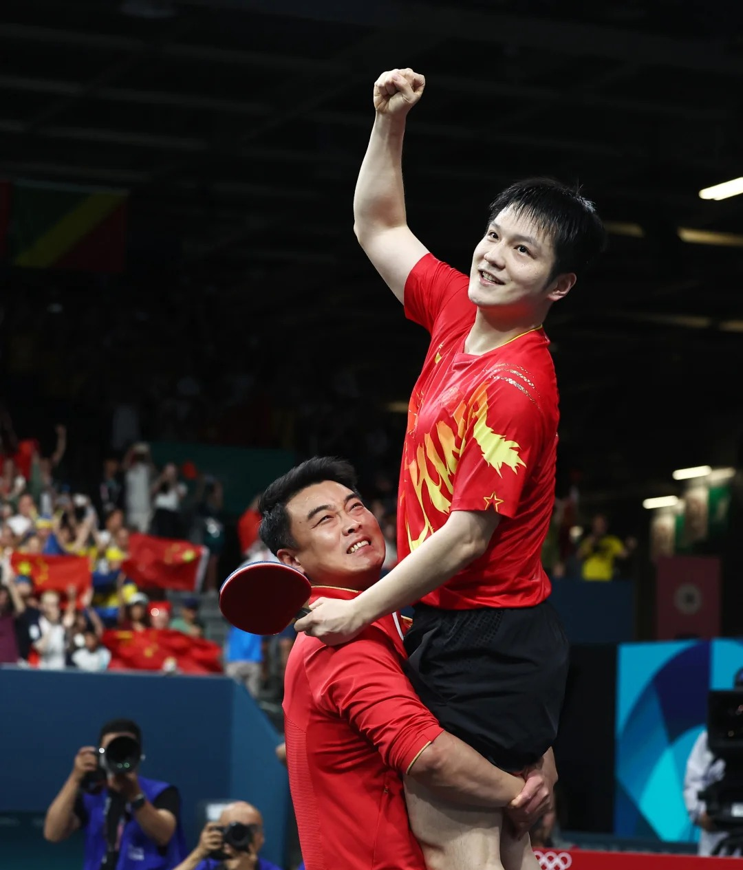 英国乒乓球队轻取中国乒乓球队，王皓一己之力扛起全队