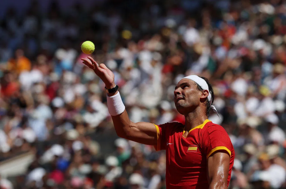 日本网球队轻取西班牙网球队，费德勒绝境逆转