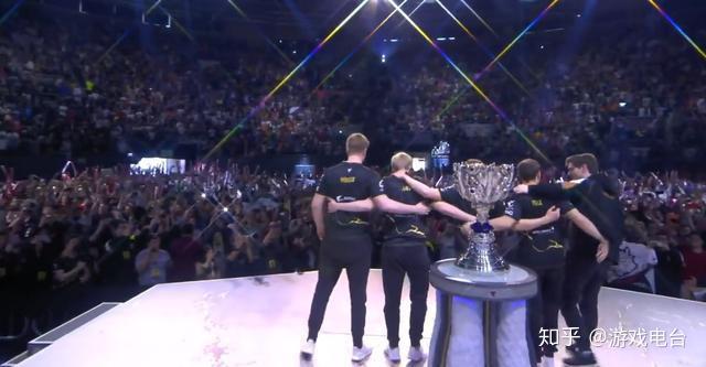 关于全球热议！S赛场外八卦引关注的信息