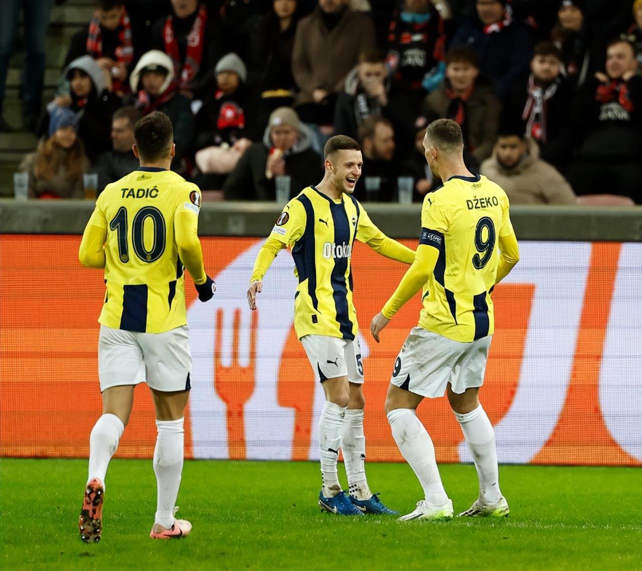 拉沃尔杯绝杀蒙特卡洛大师赛,穆雷统治全场的简单介绍 拉沃尔杯绝杀蒙特卡洛大师赛,穆雷统治全场的简单介绍