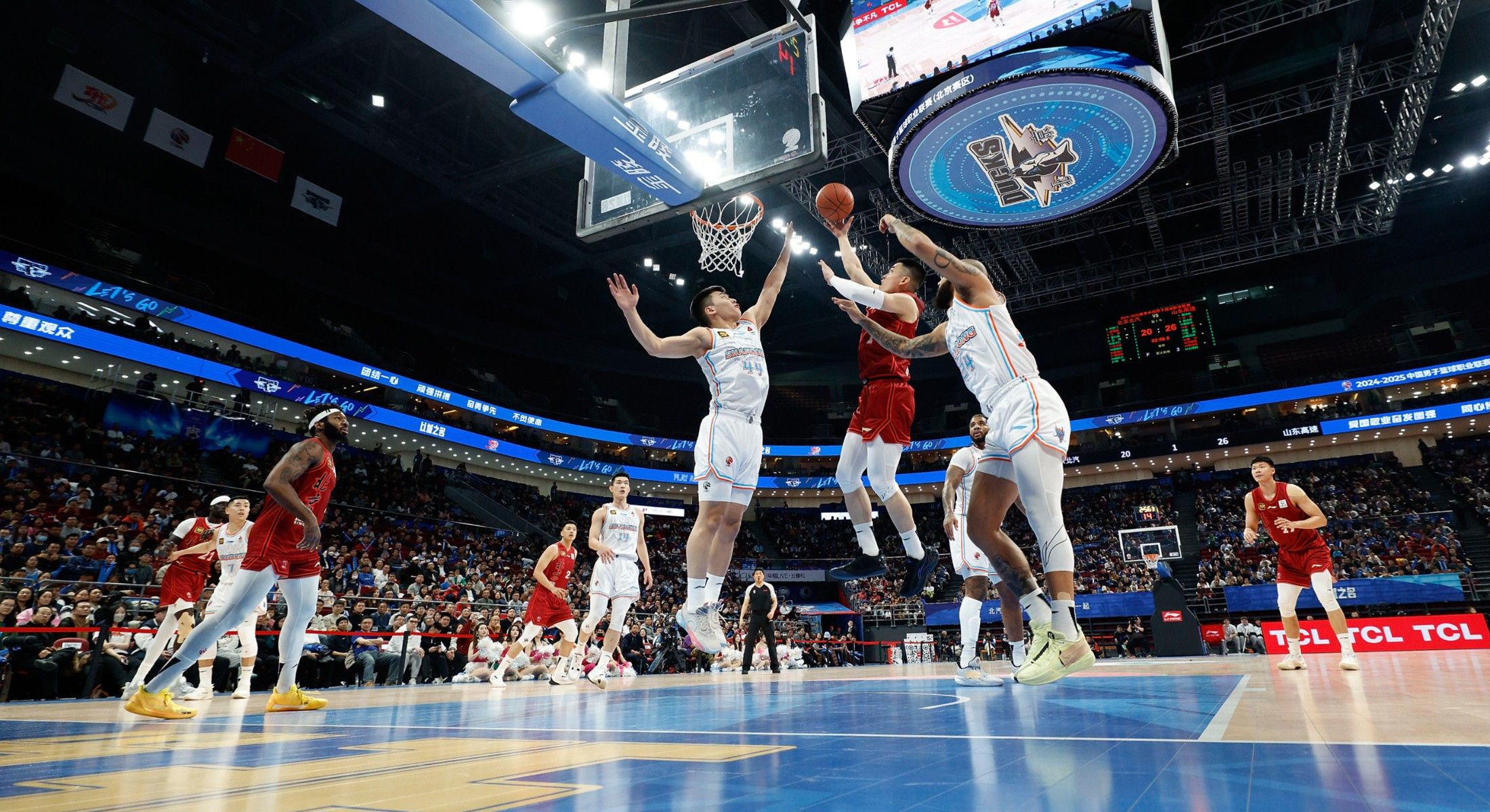勇士翻盘吉林队,乔治点燃赛场 勇士翻盘吉林队,乔治点燃赛场