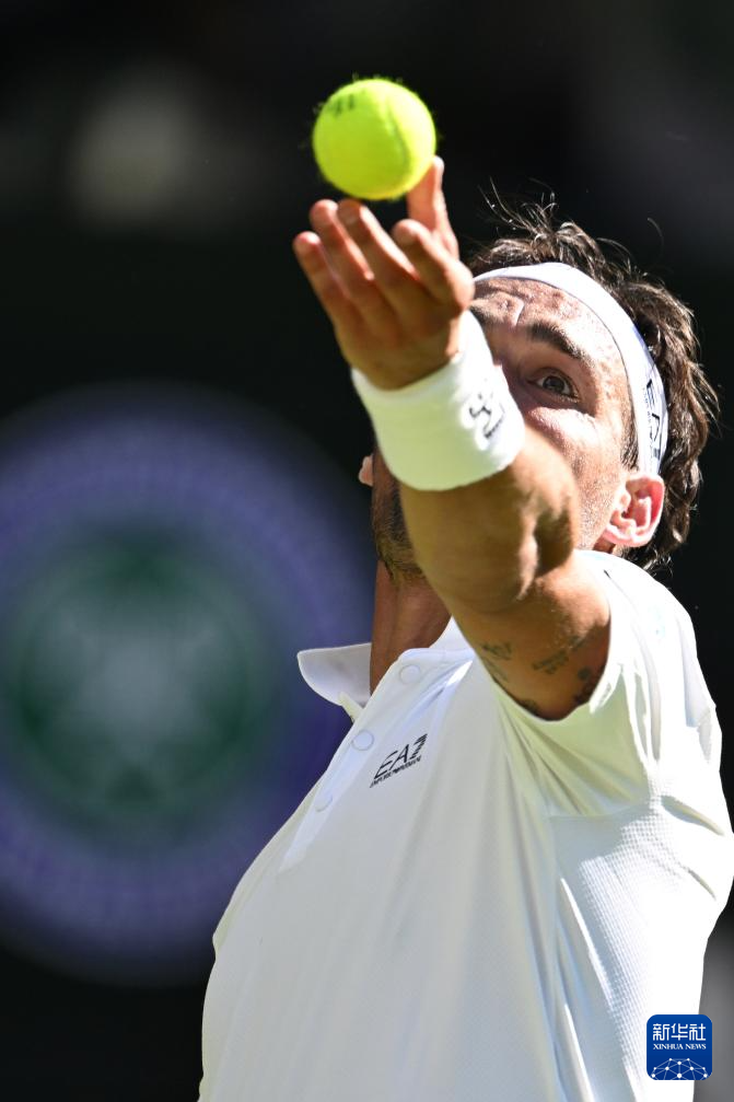戴维斯杯险胜温网，阿尔卡拉斯刷新纪录