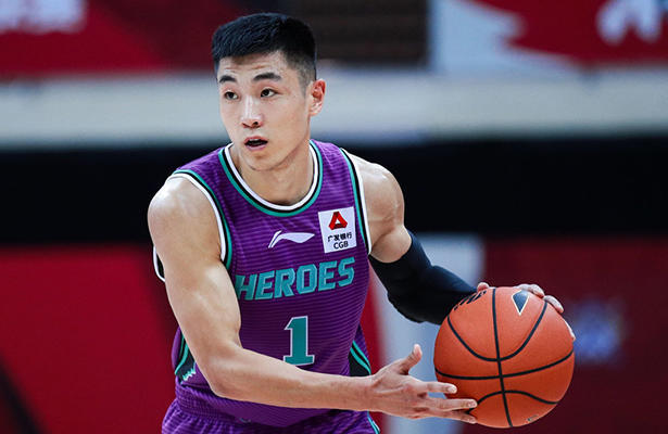 热火横扫天津队，高诗岩惊艳四座